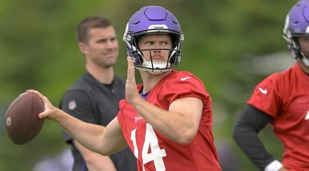 NFL Rumors: Vikings Feel Darnold Has 'Untapped Potential'; McCarthy QB2 Indefinitely