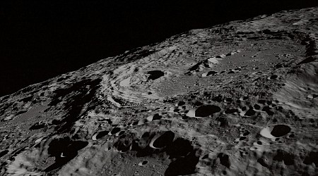Scientists record Earth's radio waves from the Moon