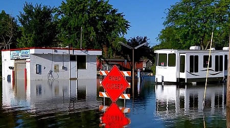 Deadly flooding in Midwest, rivers overflowing in Iowa, South Dakota and Minnesota