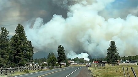 Growing wildfire in central Oregon chars 1,700 acres, prompts evacuations