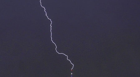 Lightning strikes ground near church youth group hikers, sending 7 to hospital