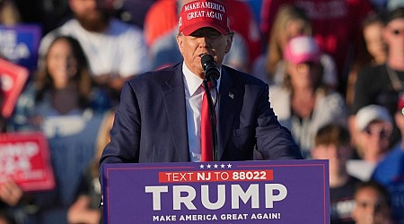 Trump Campaign Has Extra Medics and Water for Las Vegas Rally in Scorching Heat