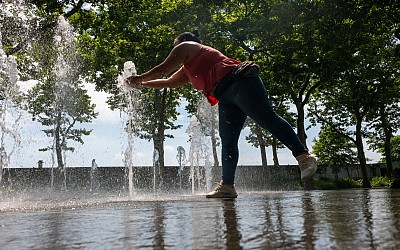 Heat wave continues to boil the Midwest and East Coast while storms brew behind it