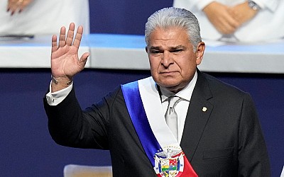 José Raúl Mulino sworn in as Panama’s new president, vows migration crackdown