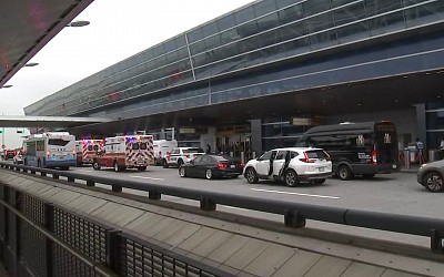 9 injured in JFK airport escalator fire