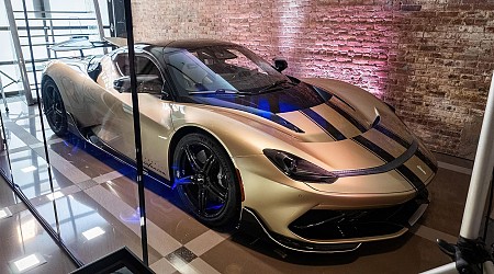 A $40 Million Batman Shopping Experience Lets Superfans Buy Bruce Wayne’s Supercar, Superstereo And More