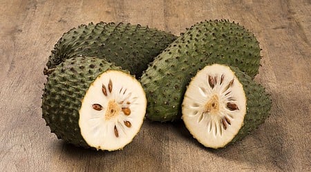 Soursop Fruit '10,000 Times More Effective Than Chemotherapy'?