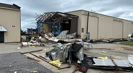 Muskegon neighborhood a ‘total mess’ after storm