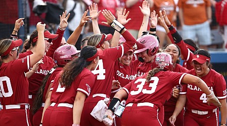 Oklahoma tops Texas for 4th straight WCWS title