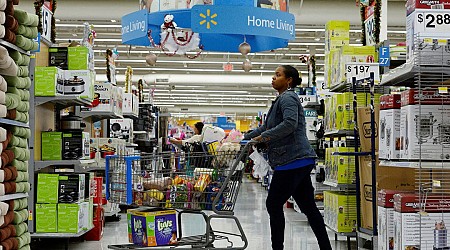 3 big trends are working in Walmart's favor