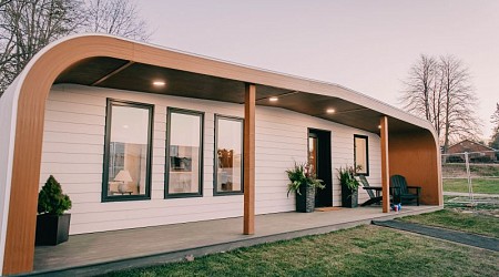 The world's largest 3D printer is building cozy homes from wood