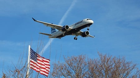 Appeal: United Airlines Tells USDOT JetBlue Will Make 44% Profit Margin On Essential Flights To Tiny Maine Airport