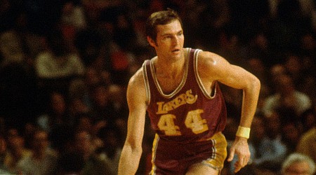 Michael Jordan, LeBron James among many to pay tribute to Jerry West