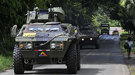 7 people killed by gunmen "carrying large weapons" in house near Colombia's Medellin