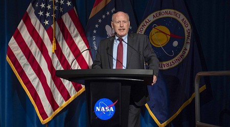 NASA’s Stennis Space Center Employees Receive NASA Honor Awards
