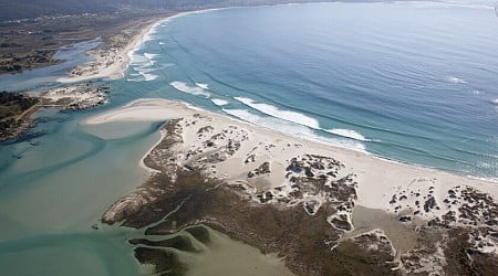 Mitad marismas, mitad océano: así es la playa de Galicia que enamora a National Geographic