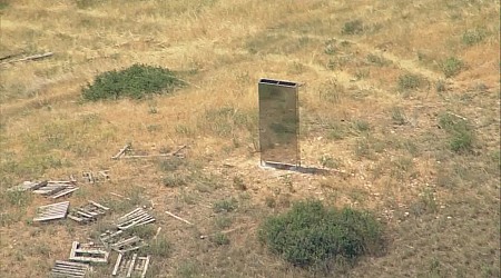 Mysterious monolith appears in Colorado