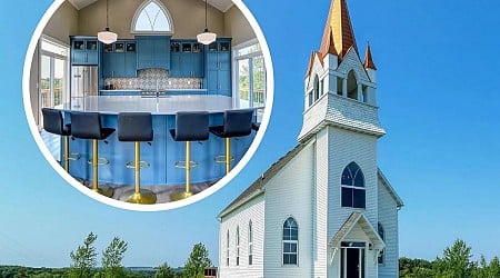 FOR SALE: Minnesota Church has Been Turned Into Beautiful Home