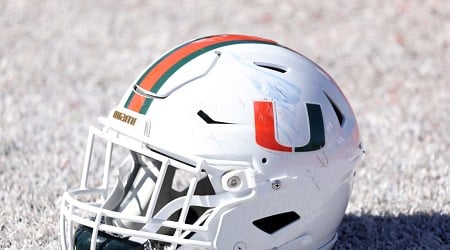 2026 QB Dereon Coleman Commits to Miami; 4-Star Had Offers from Texas A&M, Oklahoma