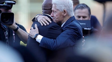 Clinton, Bonds speak at Willie Mays celebration of life