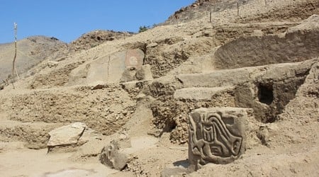 Templo misterioso de 5 mil anos é descoberto sob duna de areia no Peru