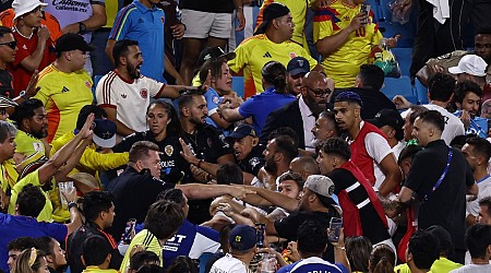 Darwin Núñez, Uruguay players jump in stands after Copa loss
