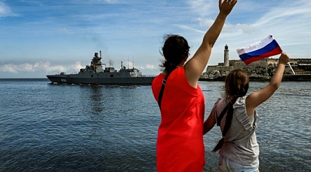 Russian Nuclear-powered Submarine Leaves Cuba