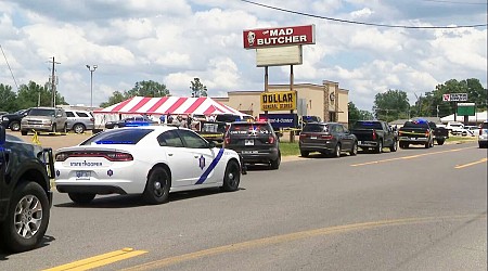2 killed, 8 hurt in mass shooting at grocery store