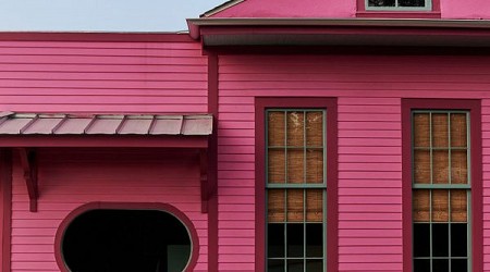 Office La draws on "special magic" of New Orleans for colourful house