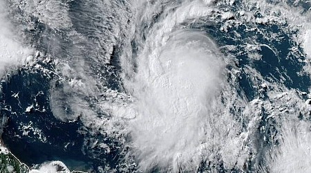 Précoce et potentiellement dévastateur, l’ouragan Beryl menace les Caraïbes