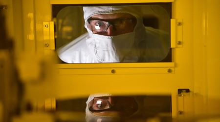 Intel launches apprenticeship program to combat semiconductor labor shortage