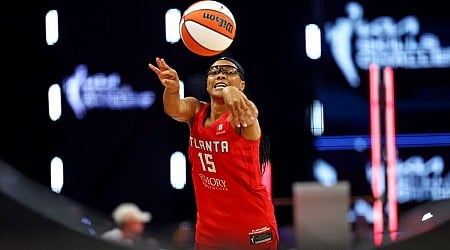 Gray first WNBA player to win 3-point, skills titles