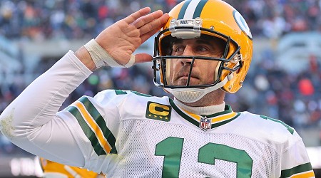 Aaron Rodgers STILL Owns the Chicago Bears-Even From New York