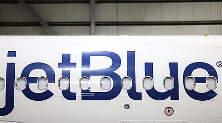 JetBlue passenger sues airline for $1.5 million, alleging severe burns from hot tea