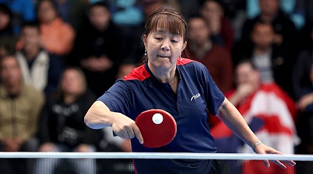 La ‘abuela china del ping-pong’ representará a Chile en París 2024 (38 años después de renunciar a su sueño olímpico)