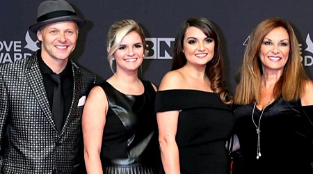 3 members of gospel group The Nelons among 7 killed in Wyoming plane crash