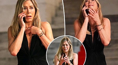 Jennifer Aniston cries on phone while filming 'Morning Show'