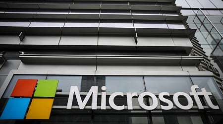 Microsoft Apologizes to Users for Widespread Outage Disrupting Xbox, Outlook, and Minecraft