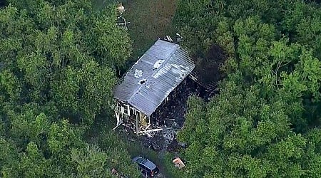 4 people, 3 dogs killed after mobile home intentionally set on fire: Sheriff