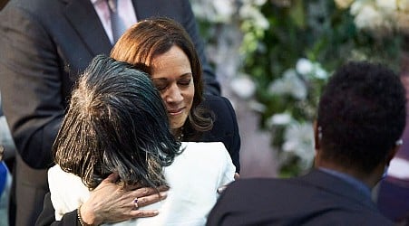 Harris tries out a new role: consoler-in-chief