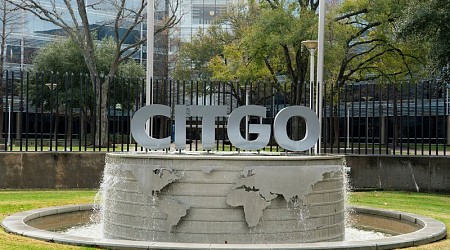 Exclusive-Citgo auction pits Icahn-backed oil refiner, creditor group