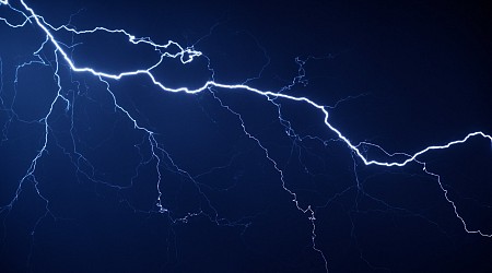 2 teens, including 9-month pregnant girl, struck by lightning