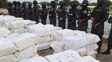 Honduras incinera toneladas cocaína incautadas Caribe