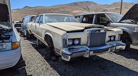 Junkyard Gem: 1979 Lincoln Continental Town Car