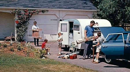 Vintage photos show what cross-country road trips looked like in the 1960s