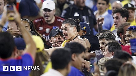 Liverpool footballer Núñez clashes with Colombia fans