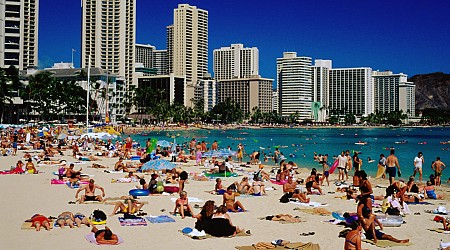 The 10 Most Crowded Beaches in the U.S.