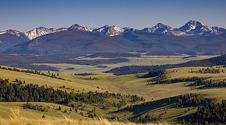 This $21.7 million ranch for sale in Montana once served as a hideout for a Soviet pilot who defected in a MiG-25. Take a look.