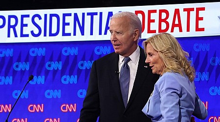 Jill Biden quietly fed lines into Joe Biden's ear, reminding him of a megadonor's name and saying to thank them, report says