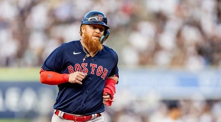 MLB Rumors: Justin Turner Traded to Mariners from Blue Jays amid Yandy Díaz Buzz